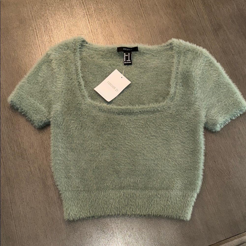 NWT Fuzzy Green Short Sleeve Top